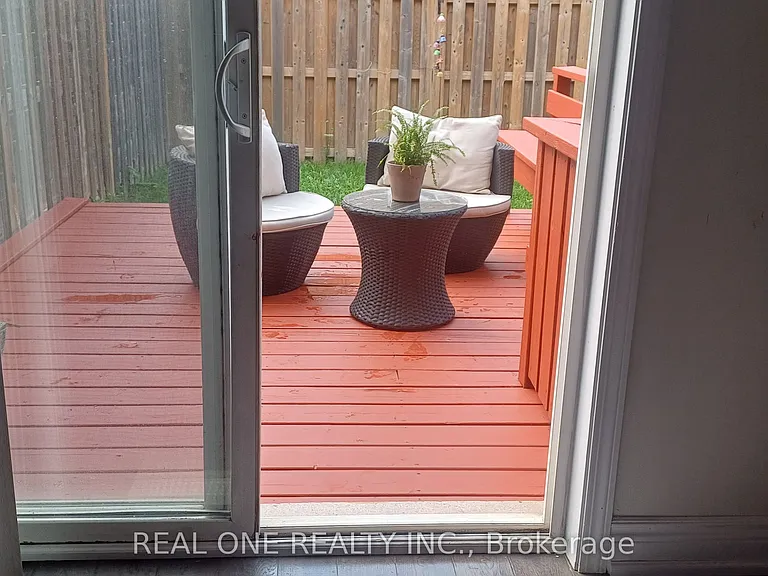 622 Candlestick Cir — Photo 14