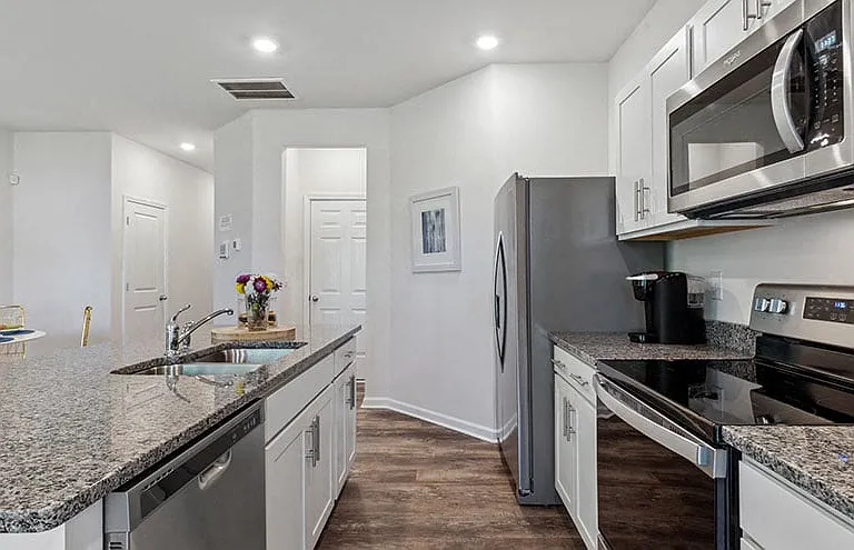 Valley View Townes — Photo 9