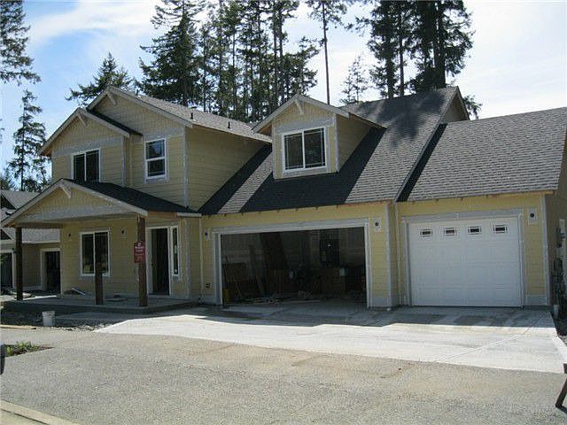 1st image of 3029 31st Ln NE