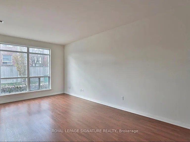 220 Forum Dr #Townhouse 105 — Photo 2