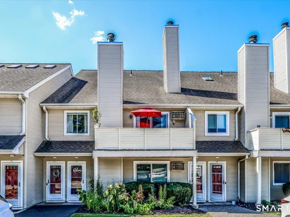 56 Willow Springs #56, New Milford, CT 06776