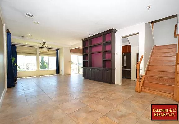 4th image of 7309 Spinnaker Dr