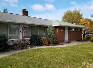 25 Beaver Grade Rd, Mc Kees Rocks, PA 15136