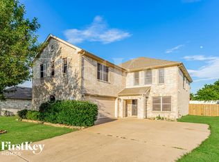 324 Bob White Dr, Red Oak, TX 75154