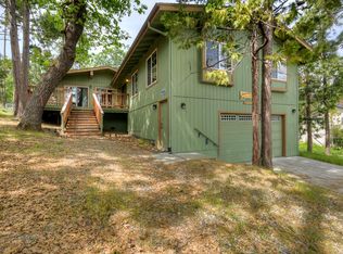 39410 Manzanita Dr, Oakhurst, CA 93644