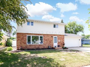 2211 14th St S, Moorhead, MN