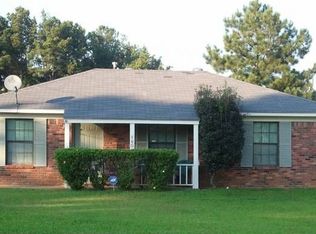 160 College St, Jackson, MS 39213