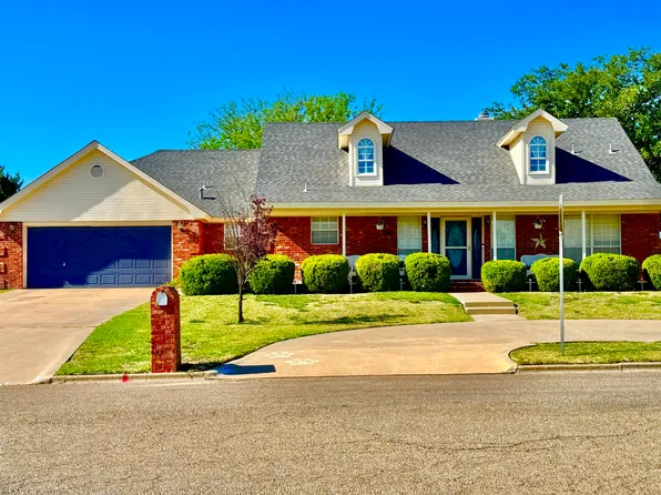 3400 Grandview Dr, Plainview, TX 79072