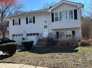 31 Gracel St, Bloomfield, NJ