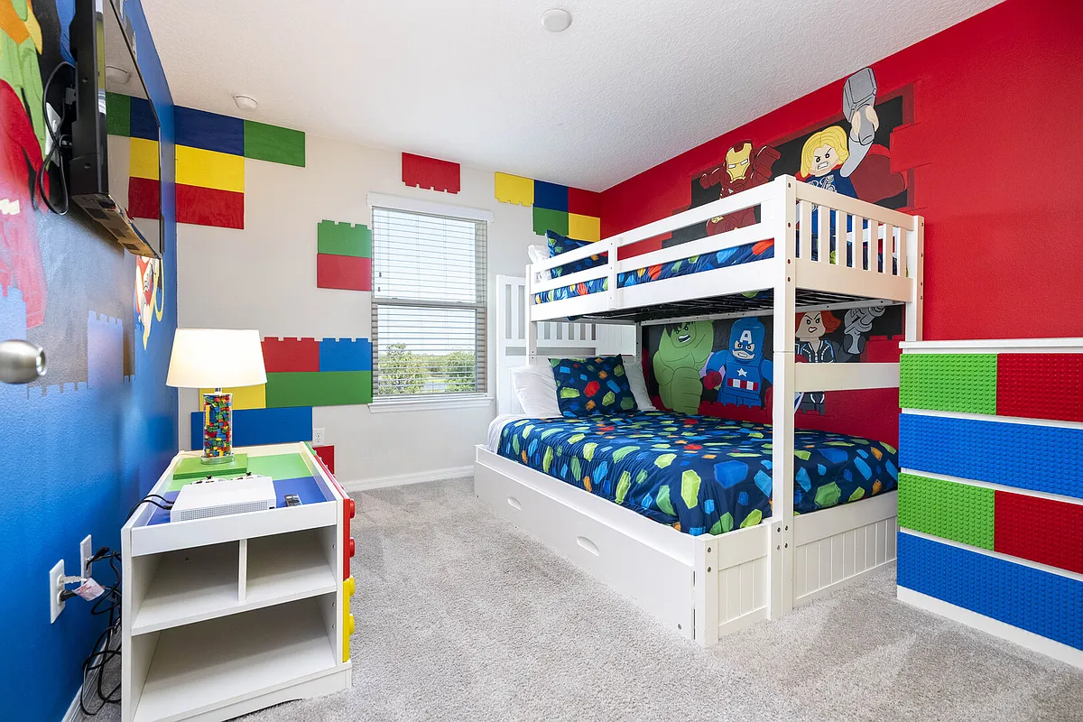 Building Photo - Carey Palm Cir