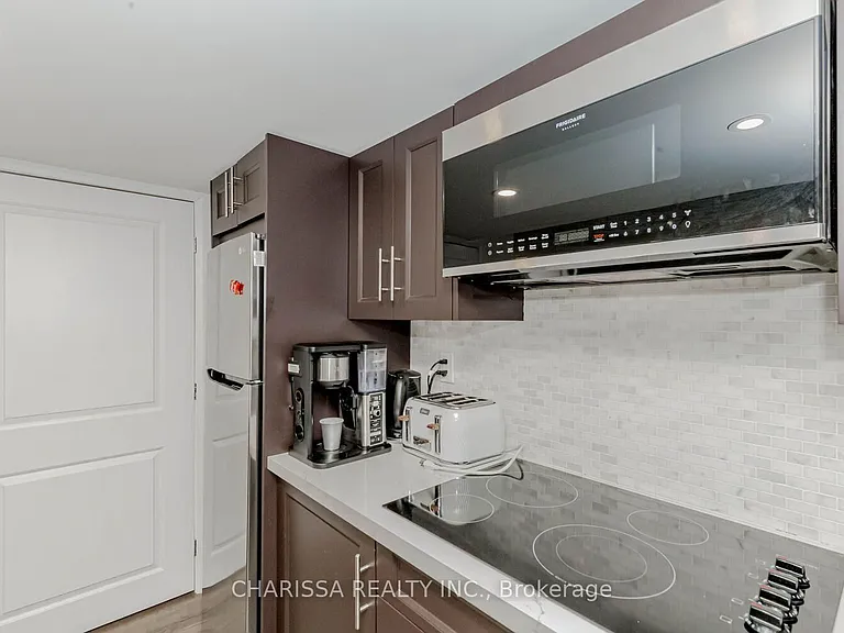 3321 Mintwood Cir — Photo 10