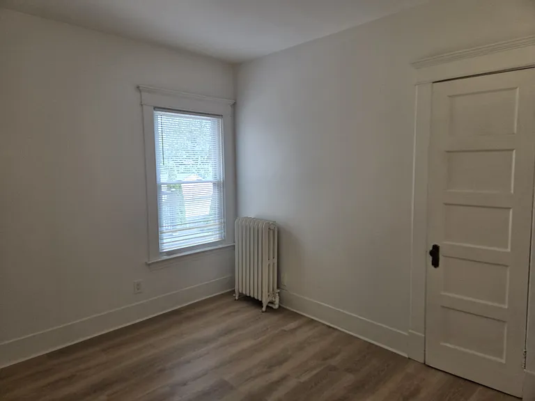 2425 Niagara St #2 — Photo 8