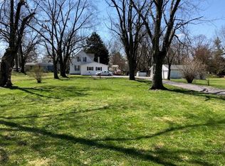 519 W 8th St, Rochester, IN 46975