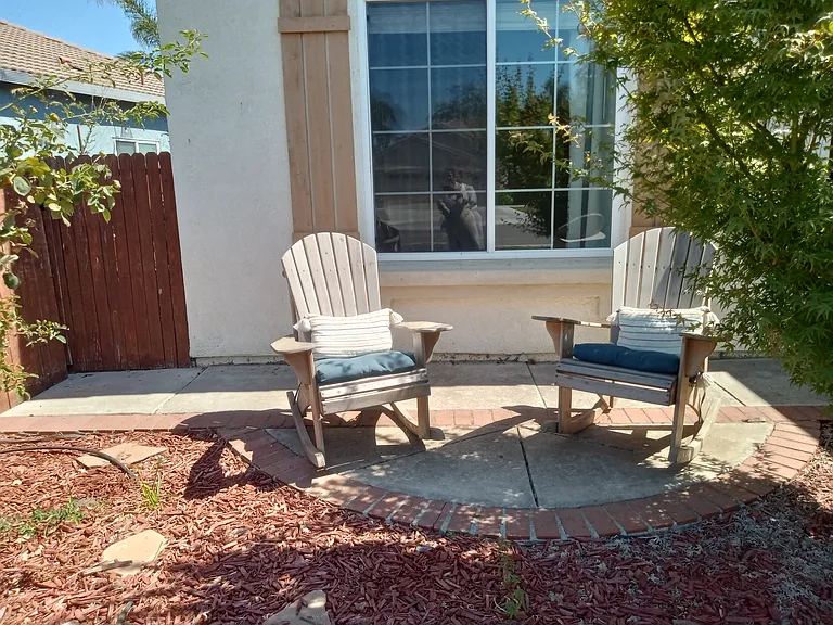 514 Rodeo Grounds Way — Photo 4