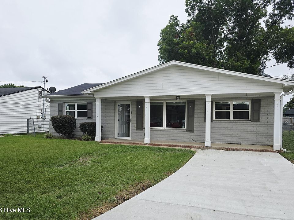 1st image of 1321 Cherry Ave