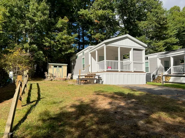 130 Thomas B Landers Rd #122, East Falmouth, MA 02536