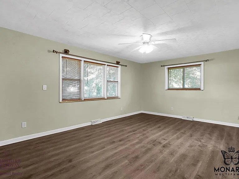 272 Collingwood Ave — Photo 6