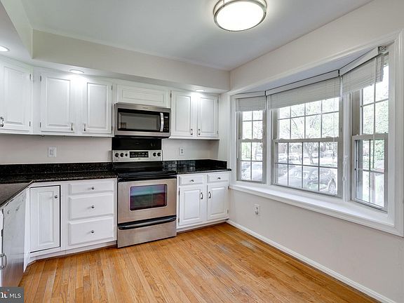 2nd image of 5423 Cheshire Meadows Way