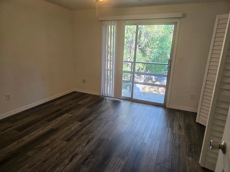 1231 SW 61st Ter #2 — Photo 10