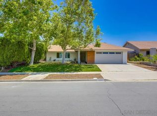 25191 Pizarro Rd, Lake Forest, CA 92630