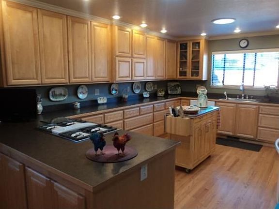 3rd image of 310 Zinfandel Dr