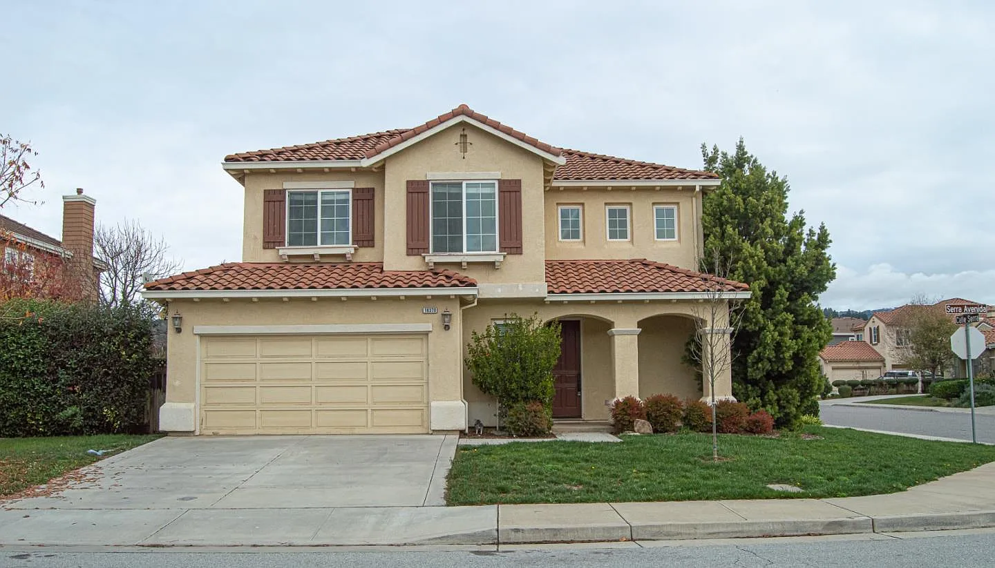 18370 Serra Avenida photo 1