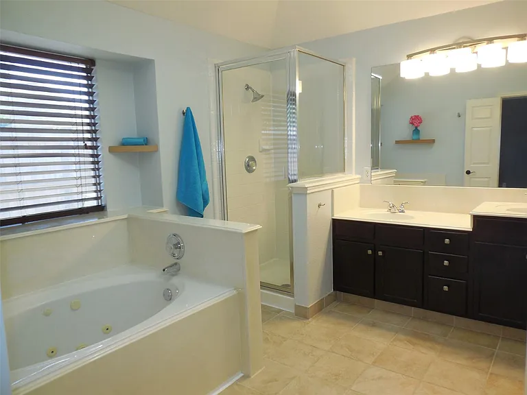 10523 N Newpark Dr — Photo 11