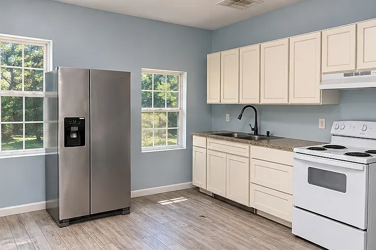 1 bed, 750 sqft, $785 — Photo 2