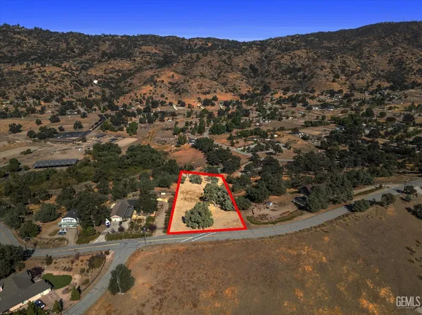 26981 Oakflat Dr, Tehachapi, CA 93561