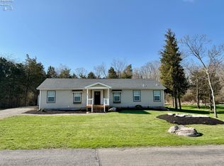 186 Hamilton Rd, Kelleys Island, OH