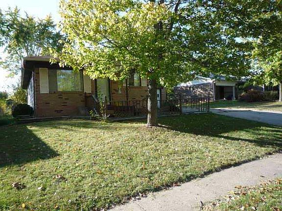2nd image of 2302 N Herod Ct