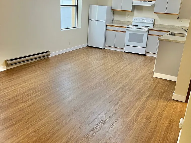 Tuscany Apartments — Photo 37