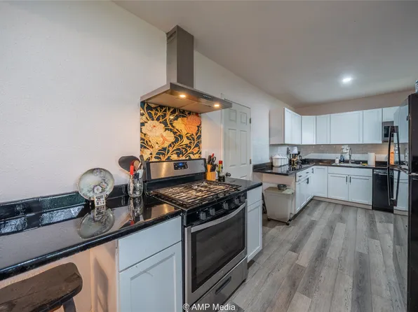 1408 Columbia St, Stamford, TX 79553