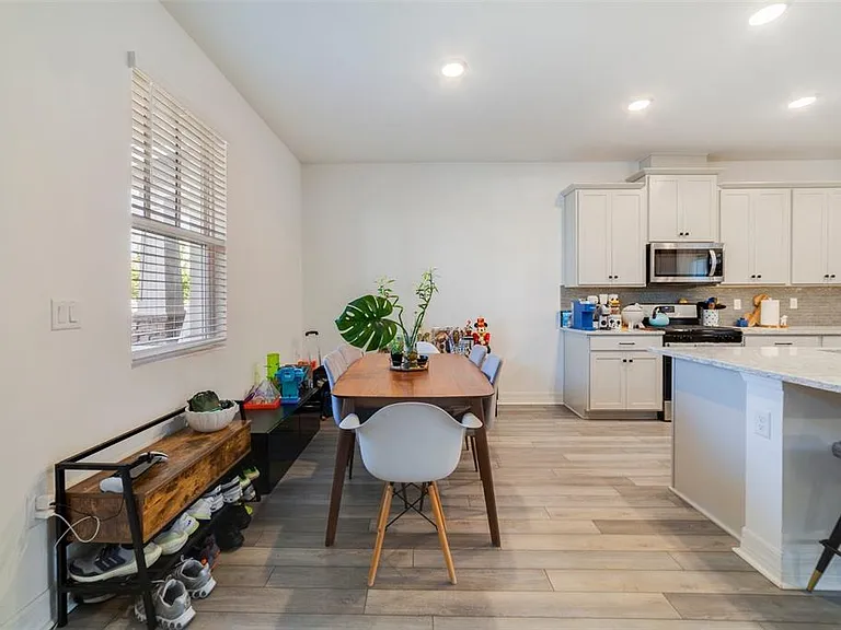 2224 Celebration Blvd — Photo 23