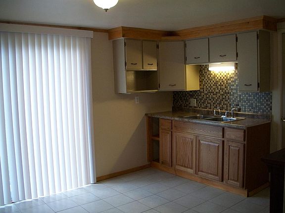 109 Stonecrest Lane, Butler, Pa for rent. 724-712-9272