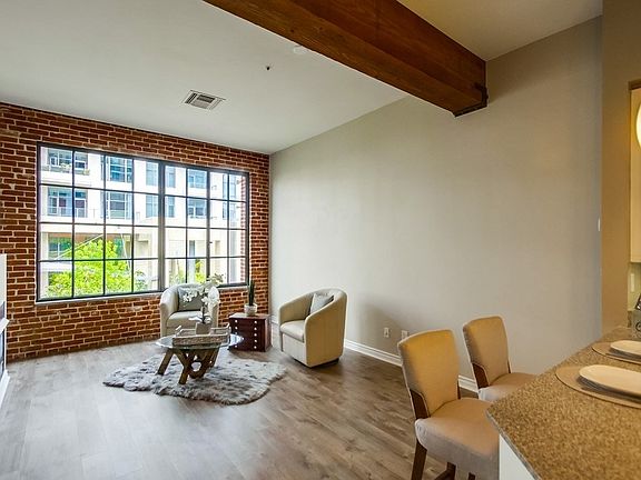 5th image of 500 W Harbor Dr Unit 1605
