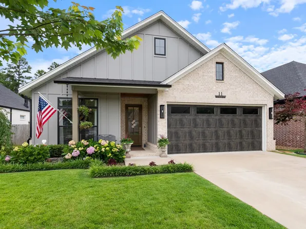 11 Saffron Cir, Little Rock, AR 72223