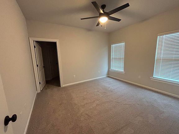 4th image of 482 Wagon Wheel Dr