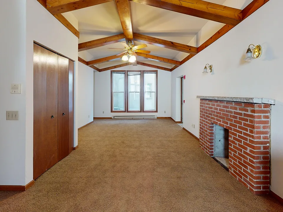 11 E Gilman St #2