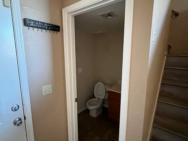 1087 W Sandy Banks — Photo 10