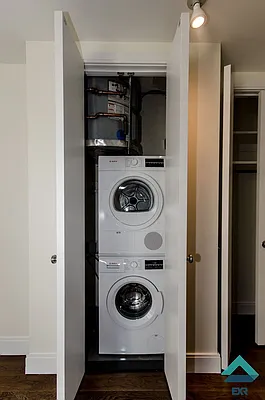 Rented by EXR | media 5