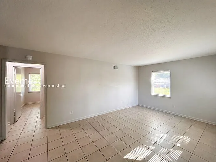 1416 Moss Point Dr — Photo 7