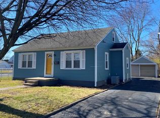 1714 Lee St, Columbus, IN 47201