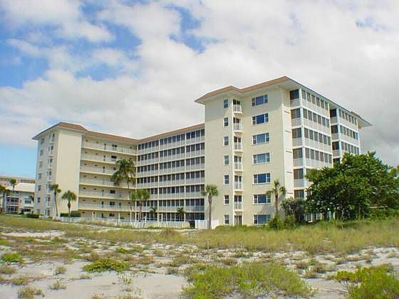 1st image of 1150 Tarpon Center Dr APT 402