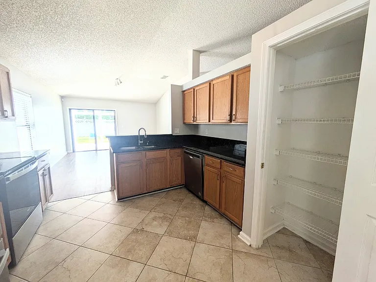 3523 Waterford Oaks Dr — Photo 26