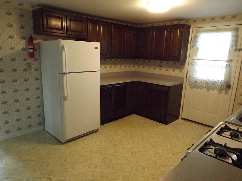Kitchen (view 1)