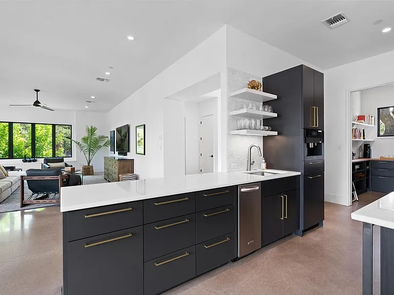 1500 The High Rd — Photo 11