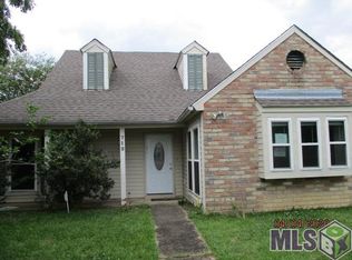 712 Elk Lake Dr, Baton Rouge, LA 70816
