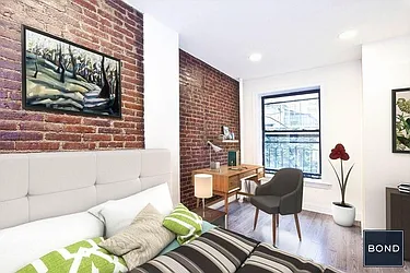 Rented by Bond New York