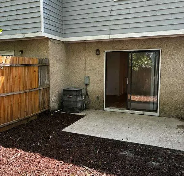 5640 Ansley St #103 — Photo 23
